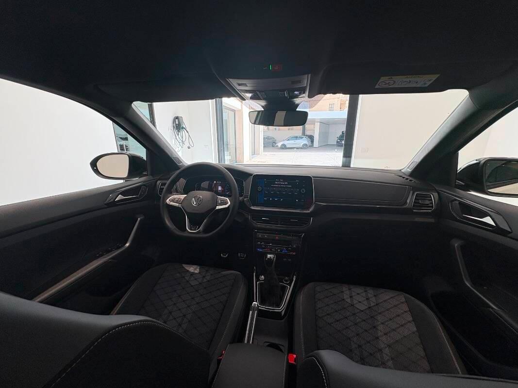 Volkswagen T-Cross 1.0 tsi R-Line 115cv