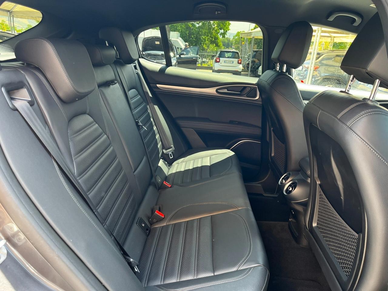 Alfa Romeo Stelvio 2.2 Turbodiesel 210CV AT8 Q4 Veloce