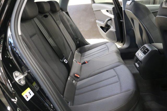 AUDI A4 40 TDI S tronic Business Advanced