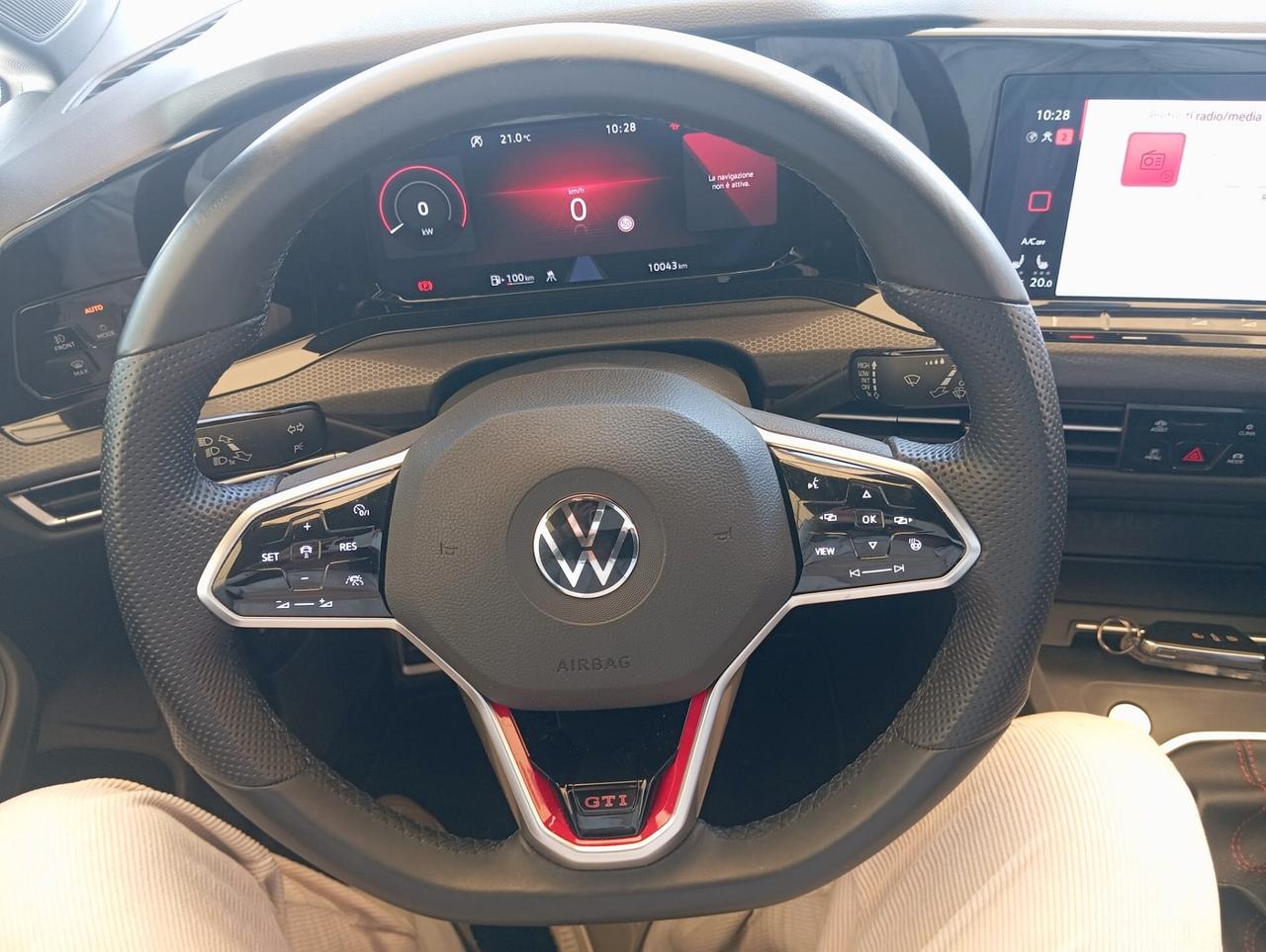 Volkswagen Golf GTI VIII 2.0 TSI