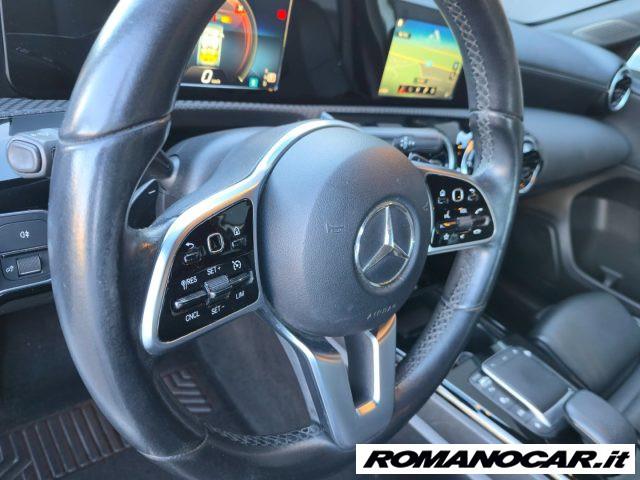 MERCEDES-BENZ A 180 d Automatic Business Pelle-Navy