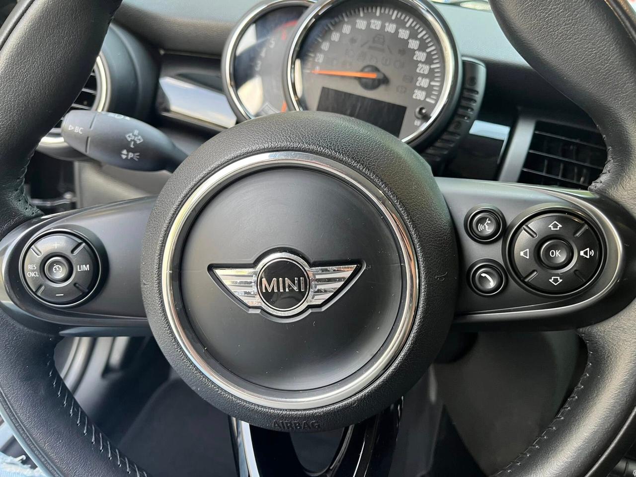 Mini COOPER 1.5 D 116CV Hype 5 porte