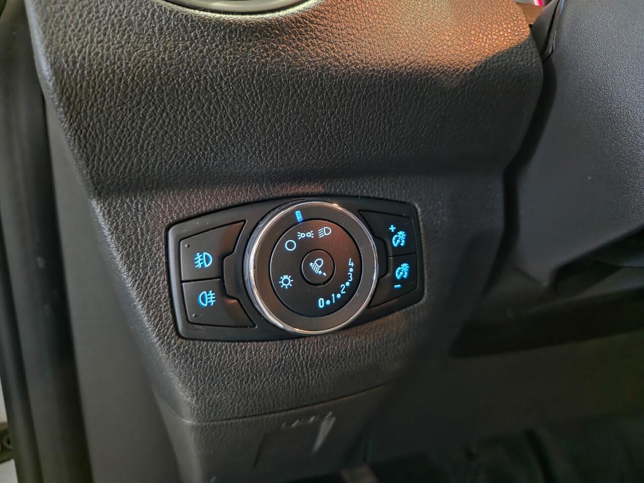 Ford Transit Courier furgone autocarro N1 2posti volume variabile