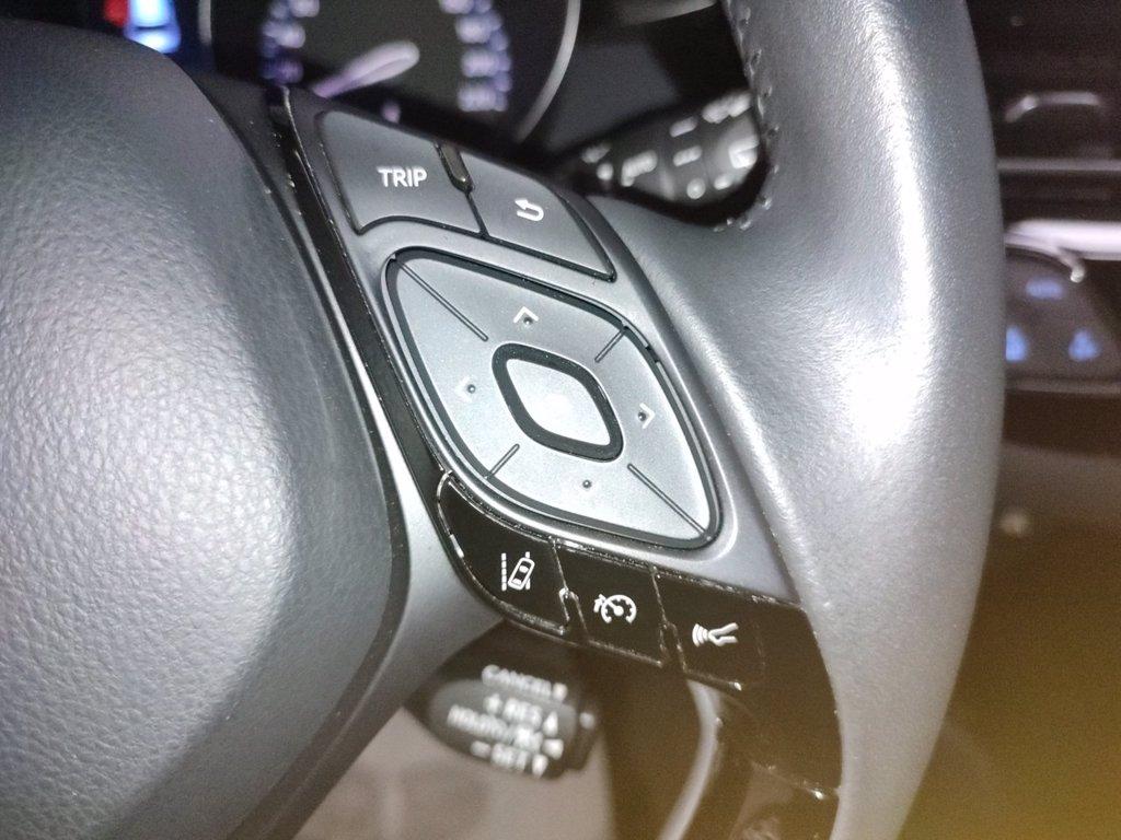 TOYOTA C-hr 1.8h trend e-cvt del 2023