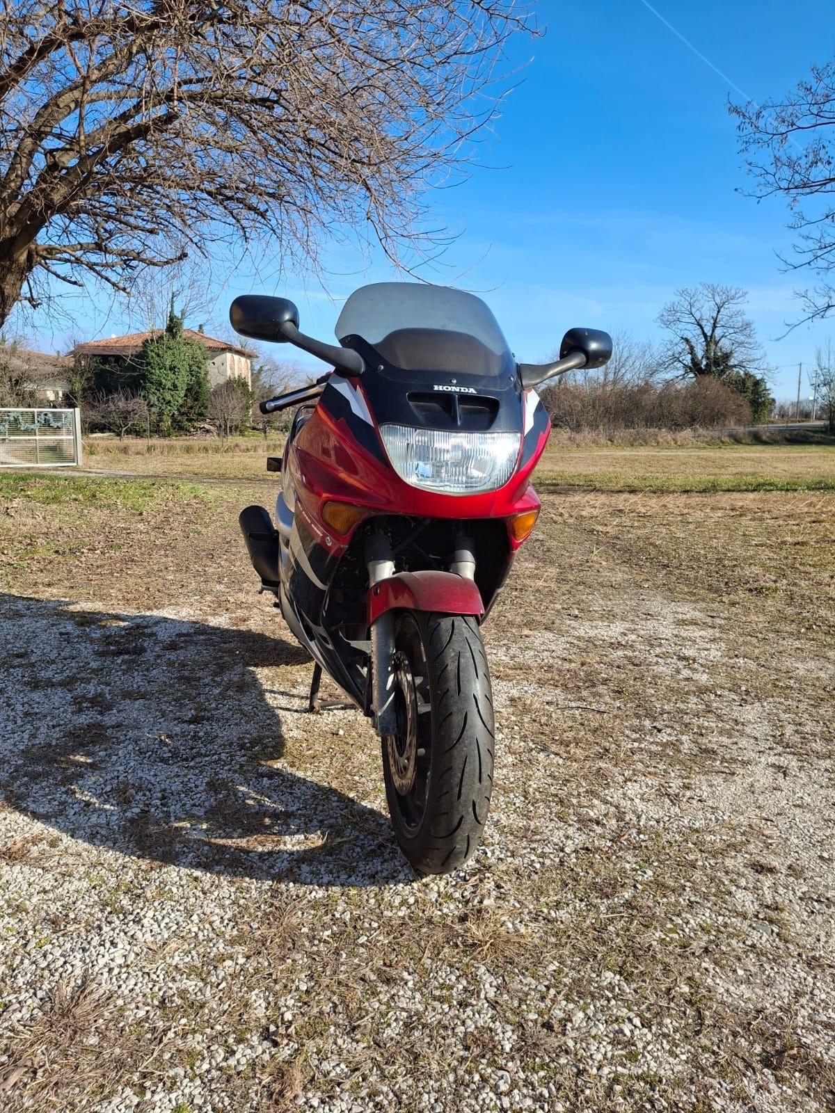 Honda CBR 1000 F