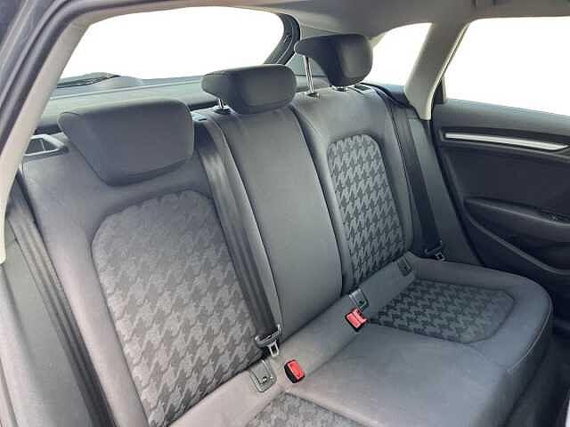 Audi A3 SPB 1.6 TDI clean diesel S tronic Attraction