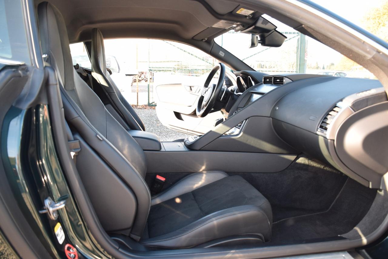 Jaguar F-Type 2.0 300CV aut. Coupé R-Dynamic 21000KM
