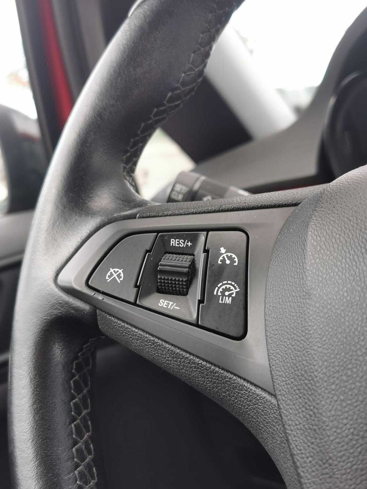 Opel Corsa 1.3 CDTI ecoFLEX Coupé Cosmo 2015