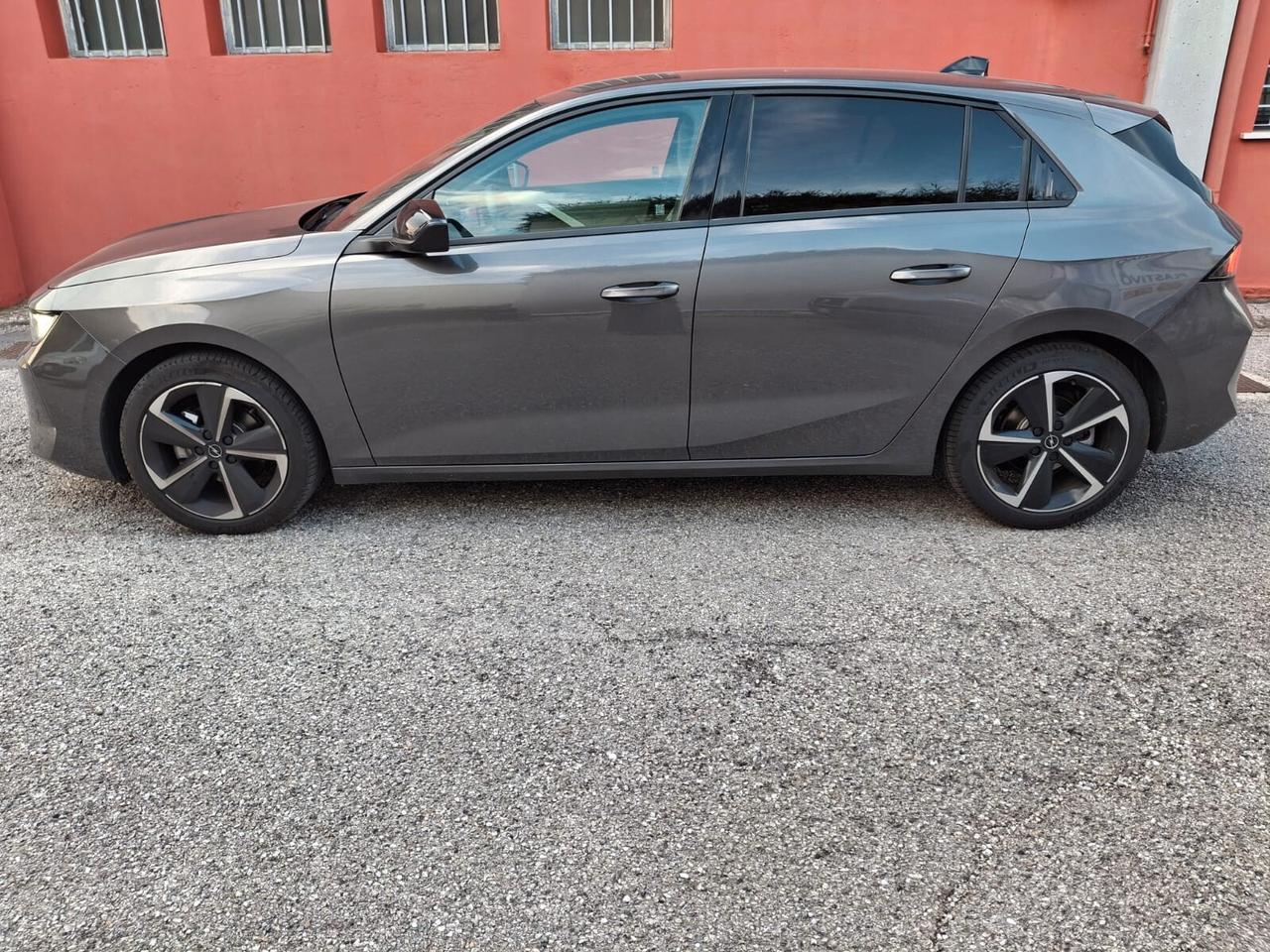 Opel Astra 1.2 Turbo 130 CV Business Elegance