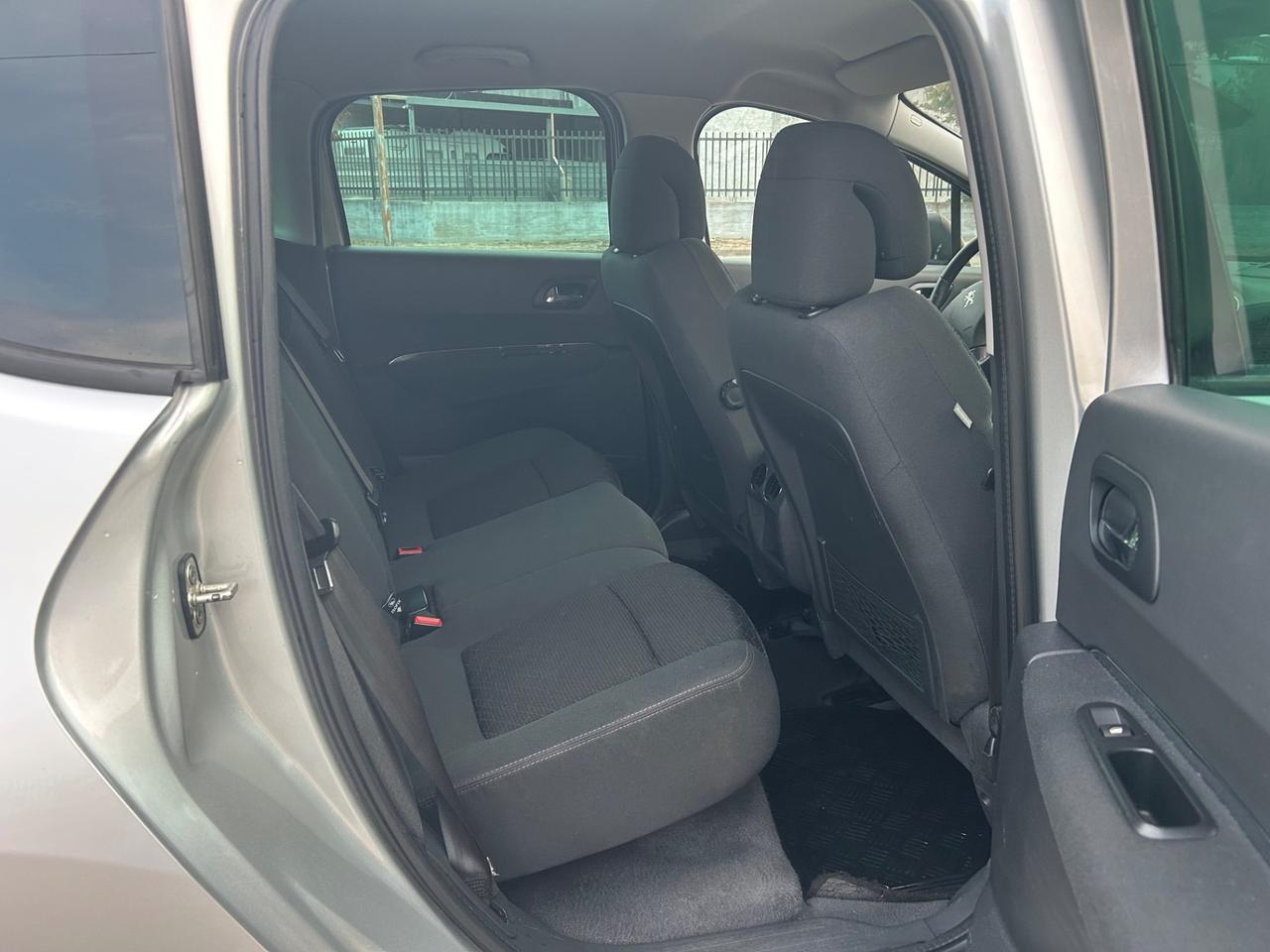 Peugeot 3008 BlueHDi 120 EAT6 S&S Active