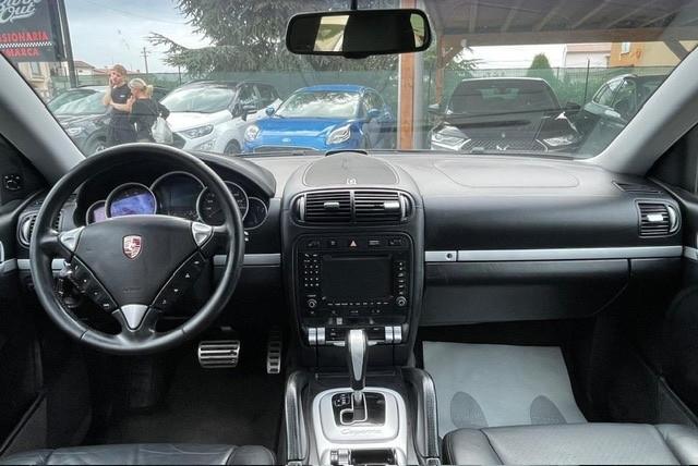 Porsche Cayenne 4.5 cat S