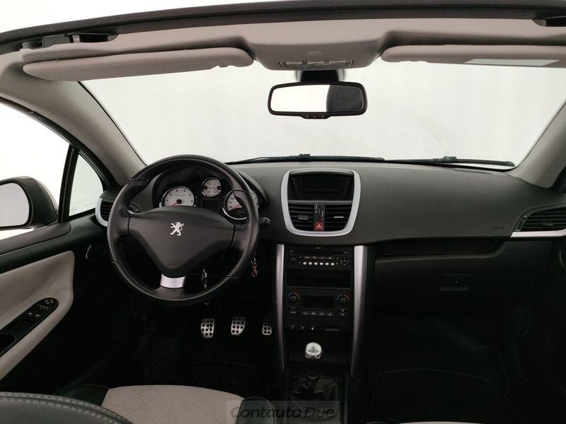 Peugeot 207 1.6 VTi Cabrio Coupe Roland Garros
