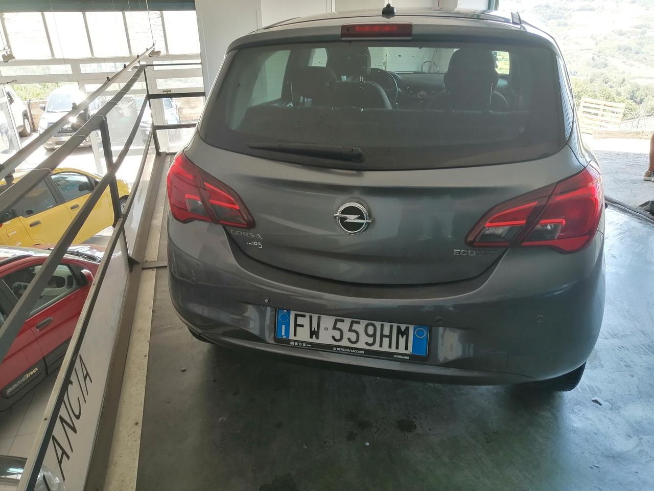 Opel Corsa 1.4 90CV GPL Tech Coupé Black Edition