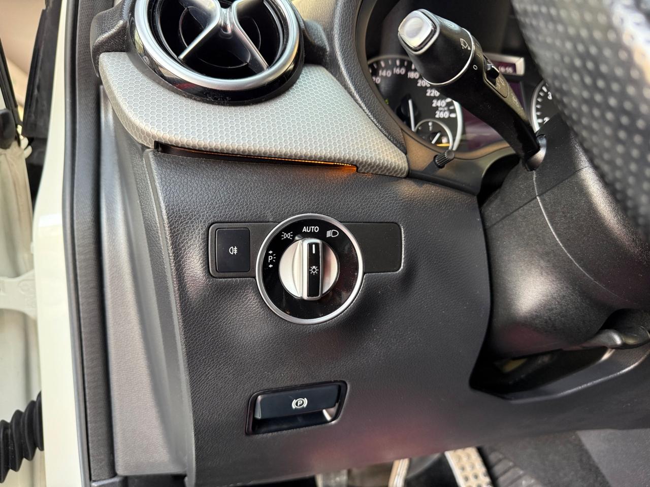 Mercedes-benz B 180 CDI Premium - FABIANOAUTO