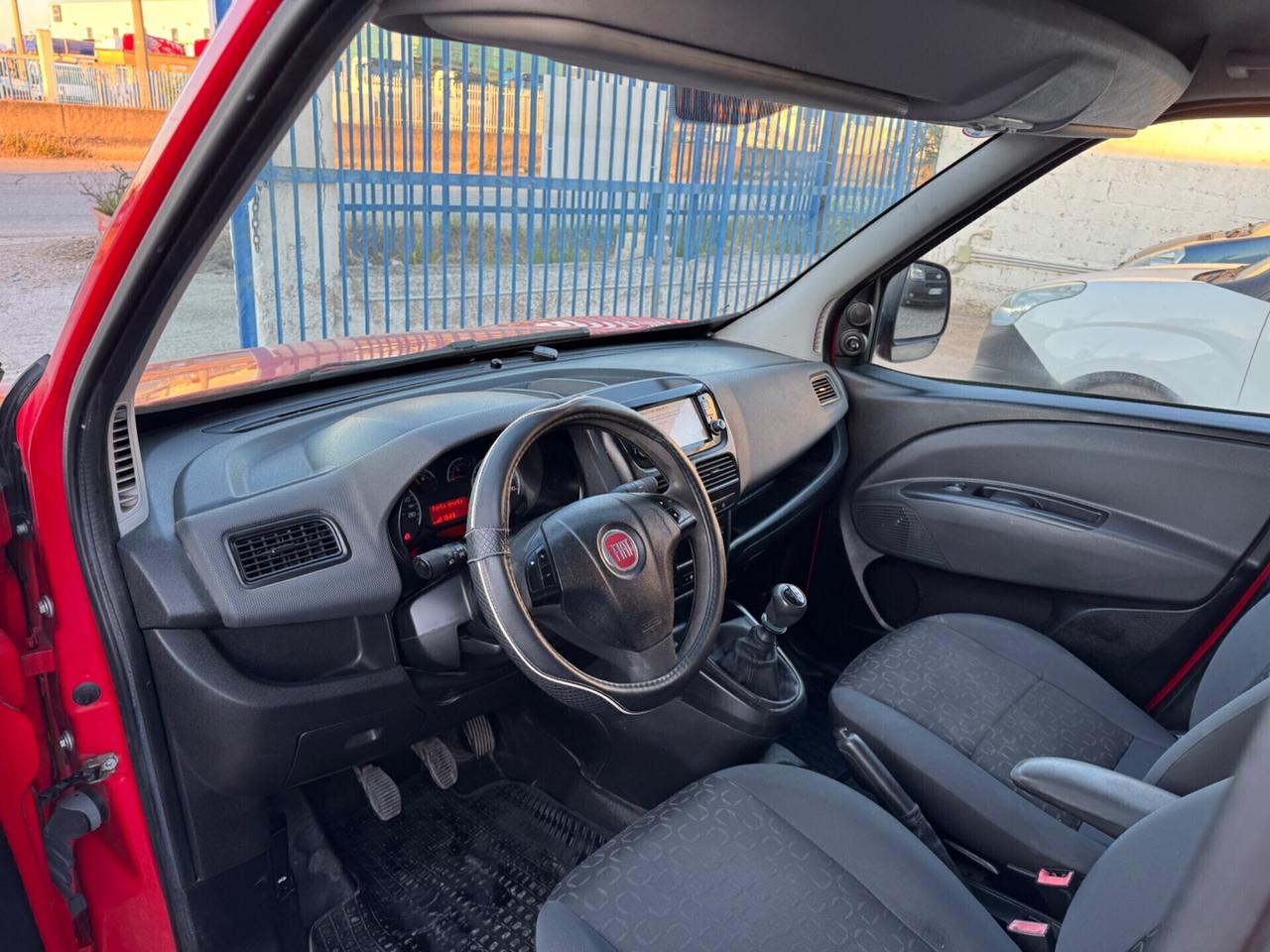 Fiat Doblo 1.4 T-Jet 16V Emotion Metano