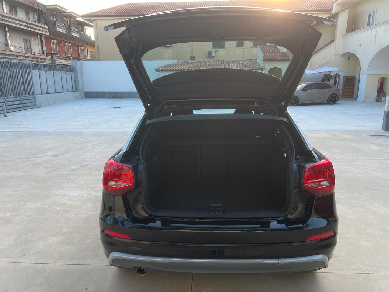 Audi Q2 30 TDI S line - fuoristrada /SUV 5 porte