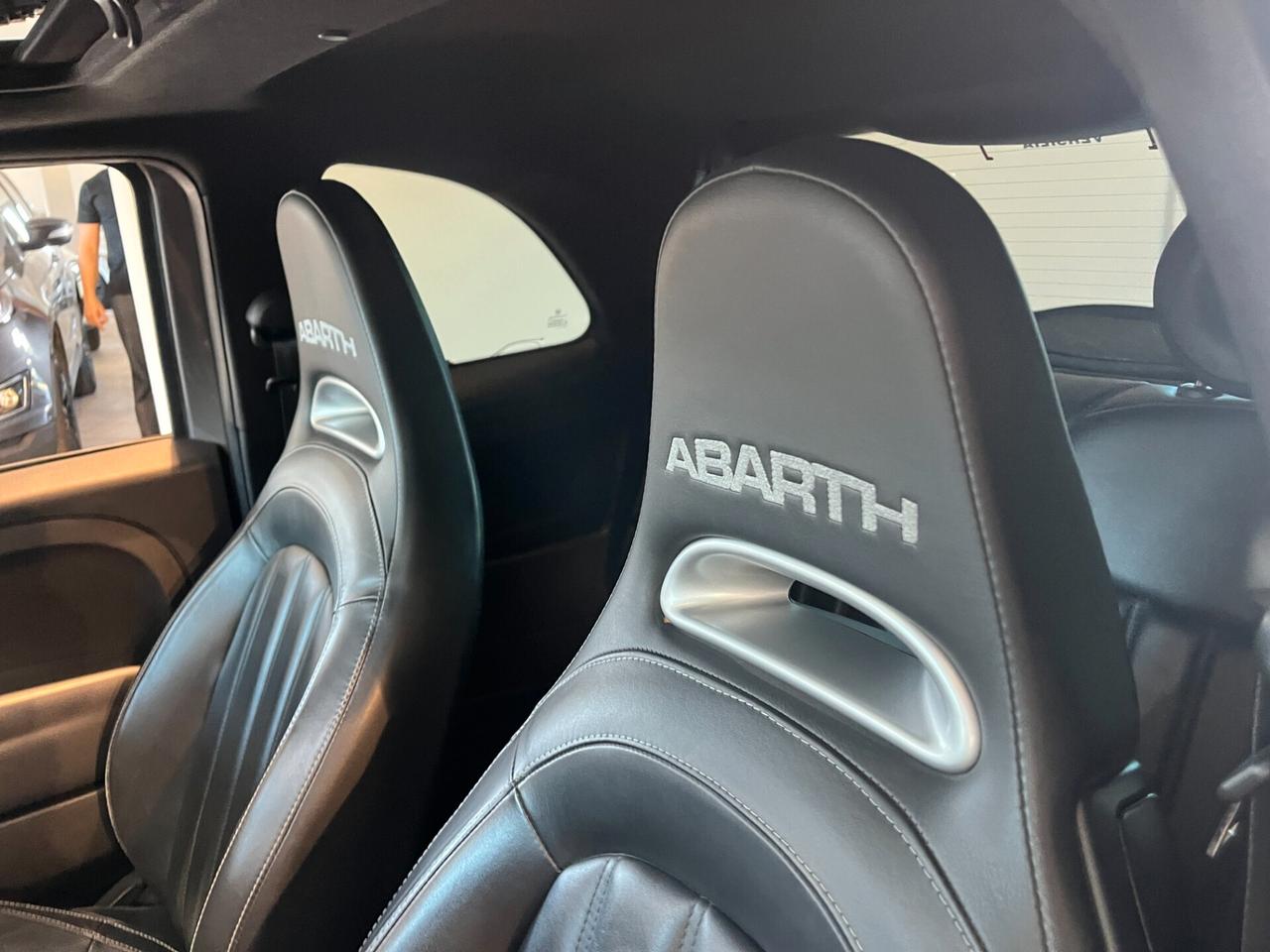 Abarth 595 1.4 Turbo T-Jet 165 CV Turismo