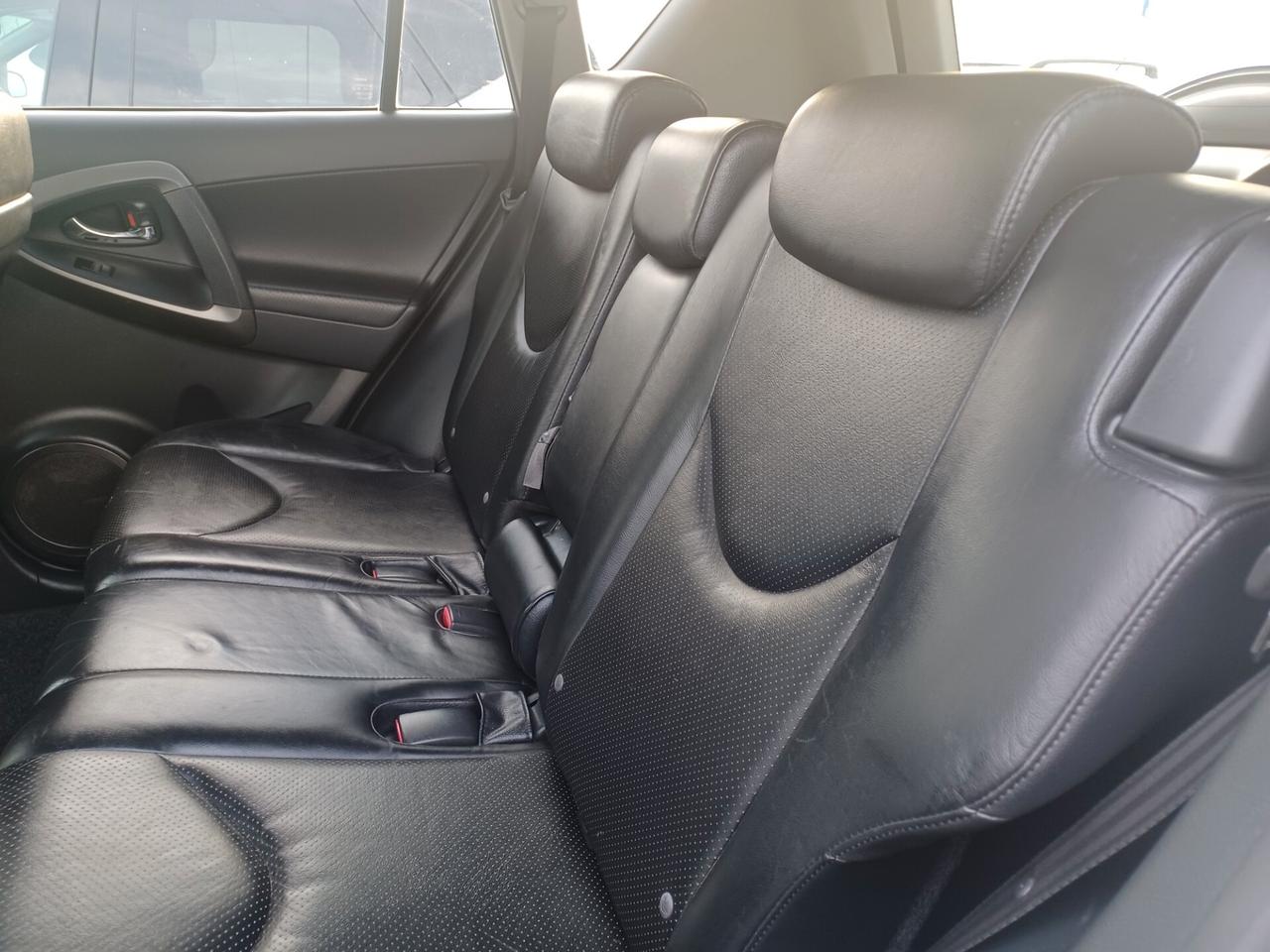 Toyota RAV 4 2.2 D-4D 150 CV Luxury
