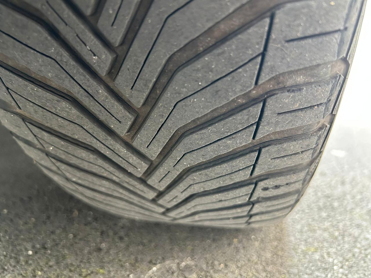 Volkswagen Golf 5p 1.6 tdi - ANCHE PER NEOPATENTATI