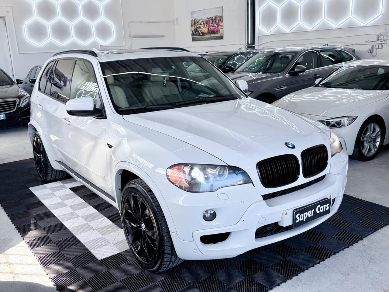 BMW X5 M-SPORT xDrive30d 235CV TETTO-DVD FULL