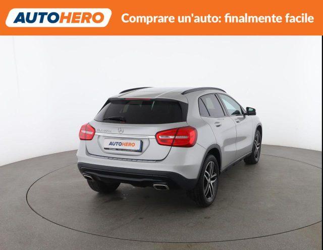 MERCEDES-BENZ GLA 200 d Automatic Sport