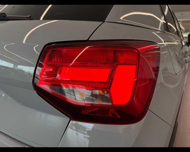 AUDI Q2 30 TDI Business Advanced