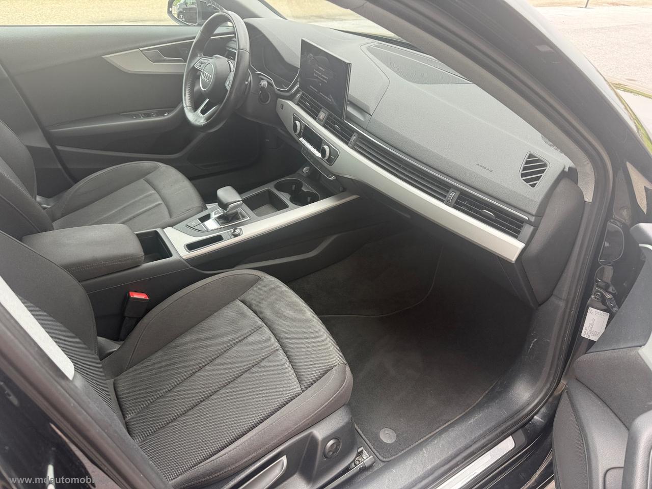 AUDI A4 Avant 30 TDI/136CV S tr. Business Adv RESTYLING ADVANCED
