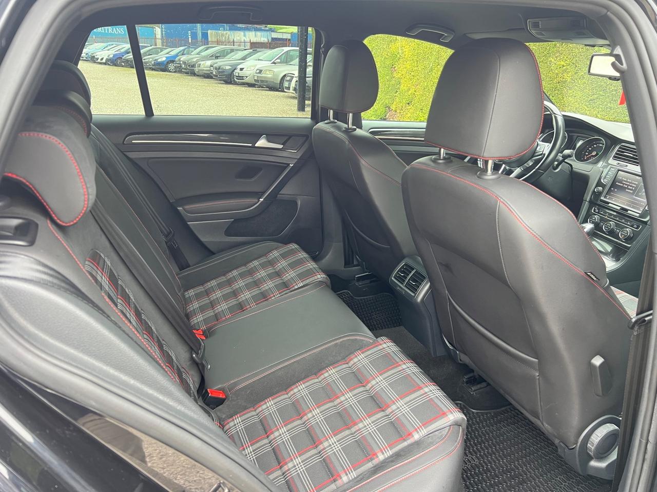 Volkswagen Golf GTI Performance 2.0 TSI DSG 5p. BlueMotion Technology