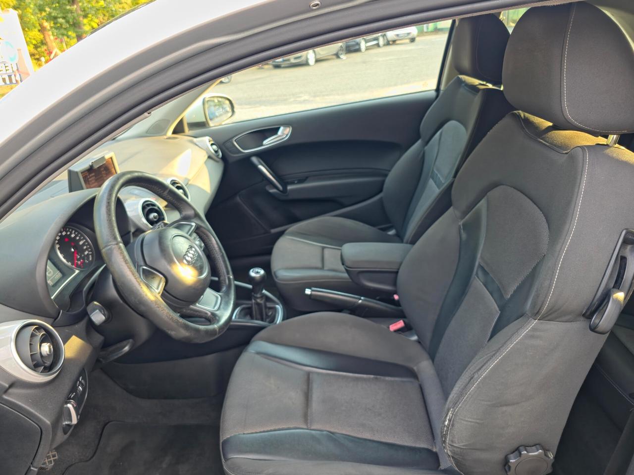 Audi A1 1.2 TFSI Ambition CV-86 E5B Manuale NEO 2011