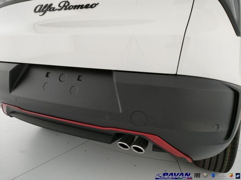 Alfa Romeo Junior Hybrid 145cv SPECIALE (Pack TECHNO)