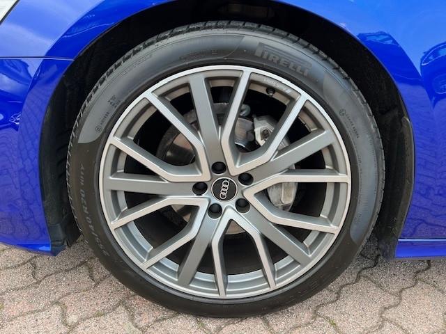 Audi A6 Avant 40 tdi Q. mhev S-line, Matrix Hd, Keyless,20"