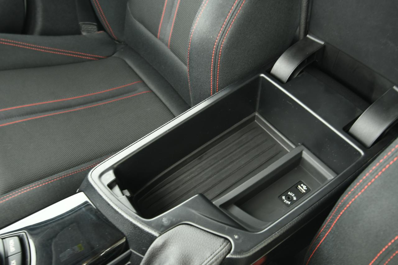 BMW 118d Sport 5p auto LED+C17"