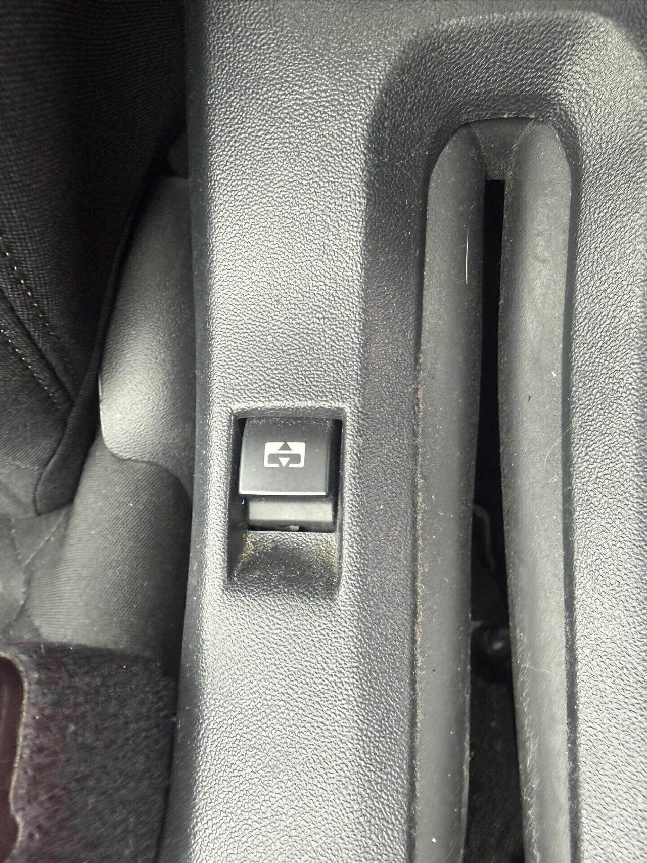 Peugeot 2008 1.6 e-HDi 92 CV Stop&Start Allure