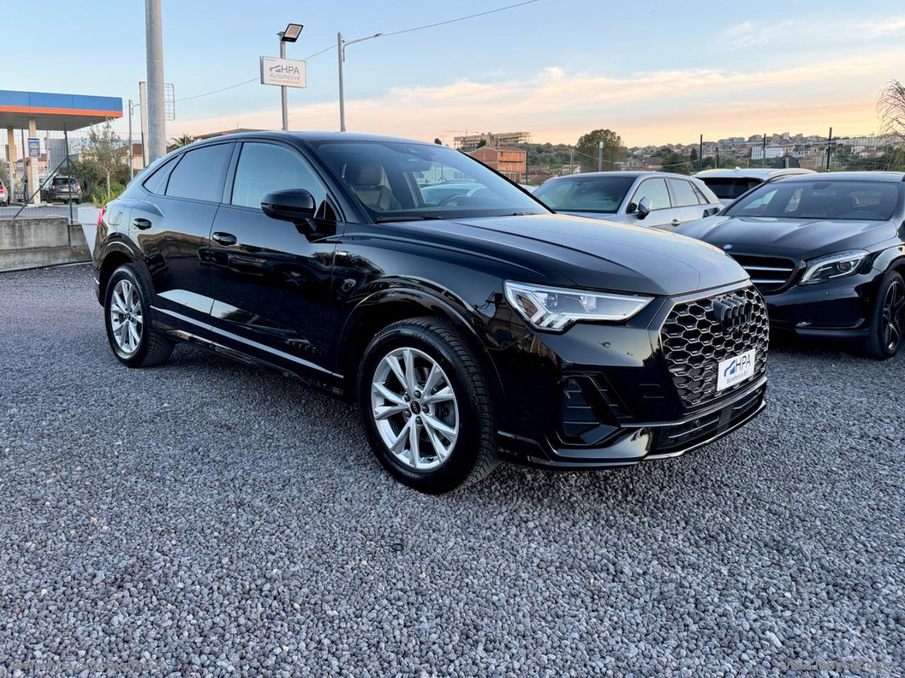 AUDI Q3 SPORTBACK 2.0TDI S-line NAVI FULL LED RETROCAMERA 360