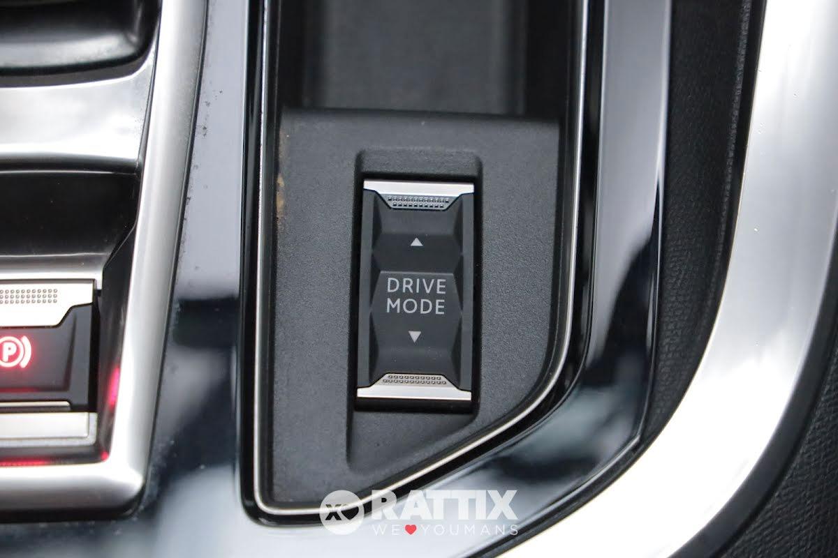 Peugeot 3008 1.6 Hybrid PHEV 225CV Allure Pack e-EAT8