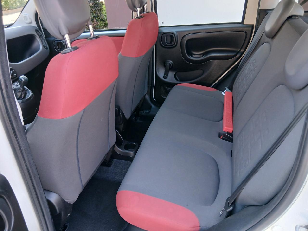 Fiat Panda 1.3 MJT 95 CV S&S Easy + gancio a € 169 mese