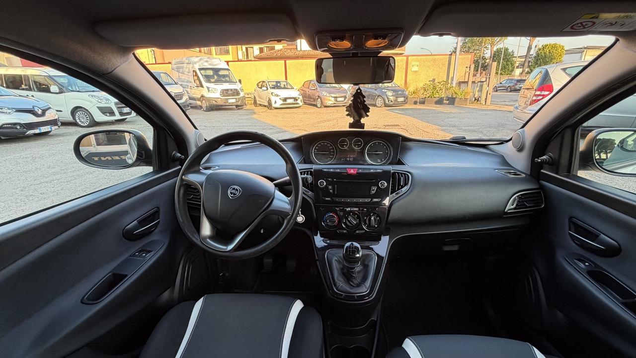Lancia Ypsilon 1.2 69 CV