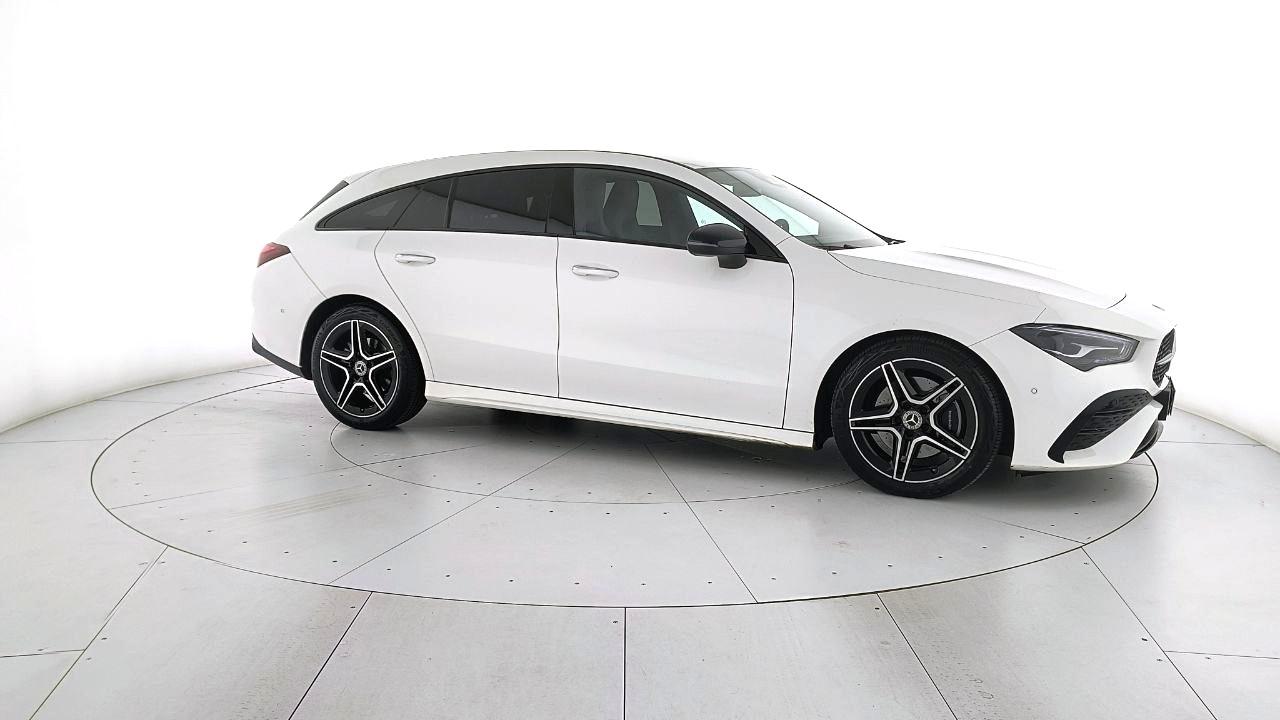 Mercedes-Benz CLA - C/X 118 - CLA Shooting Brake 200 d AMG Line Advanced P
