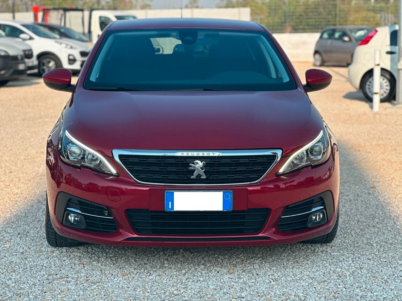 Peugeot 308 Berlina 1.5 130CV Allure