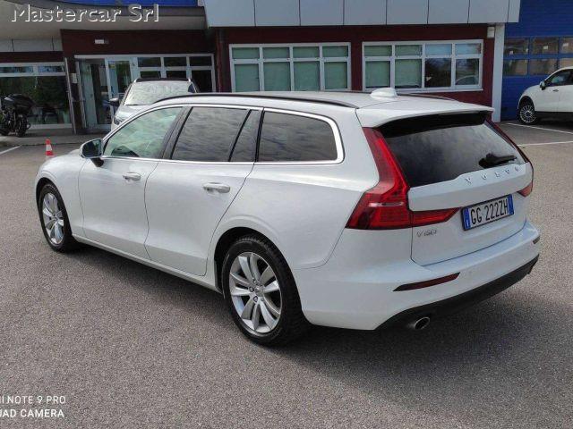 VOLVO V60 V60 II 2019 2.0 b4 Momentum Business Pro auto - GG