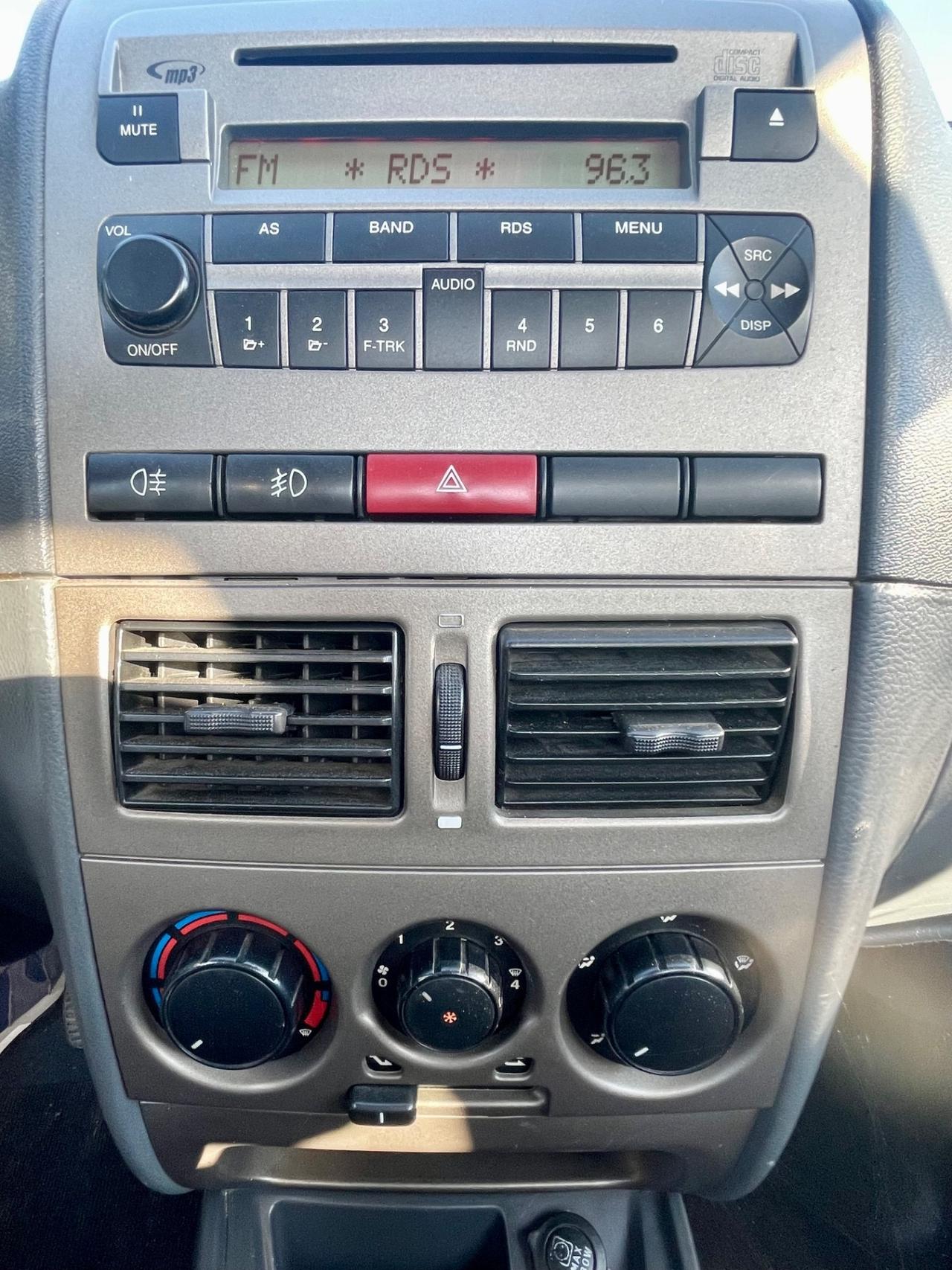 Fiat Strada 1.3 MJT 95CV Pick-up Trekking