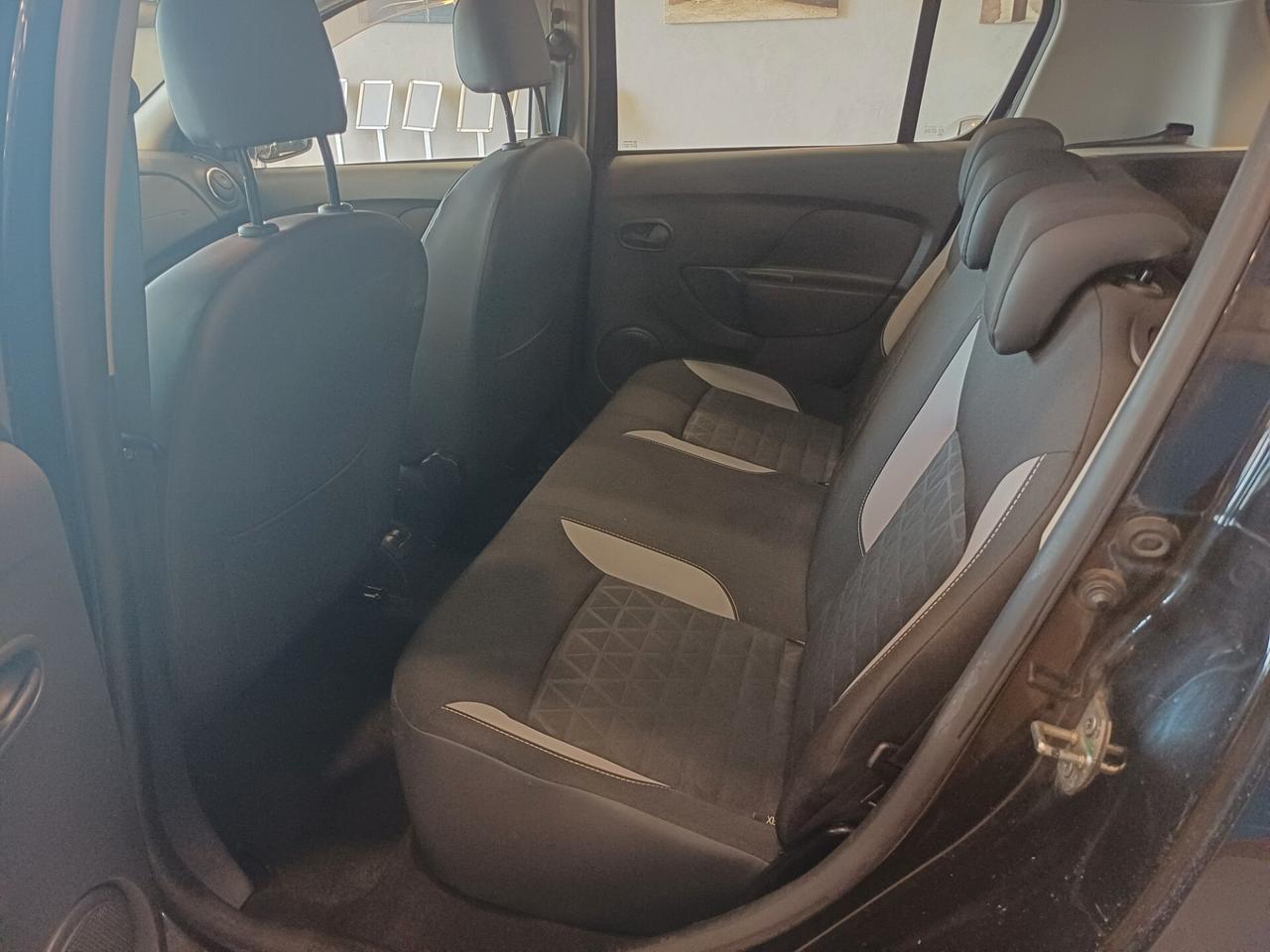 Dacia Sandero Stepway 900 TCe 12V 90CV adatta a neopatentati