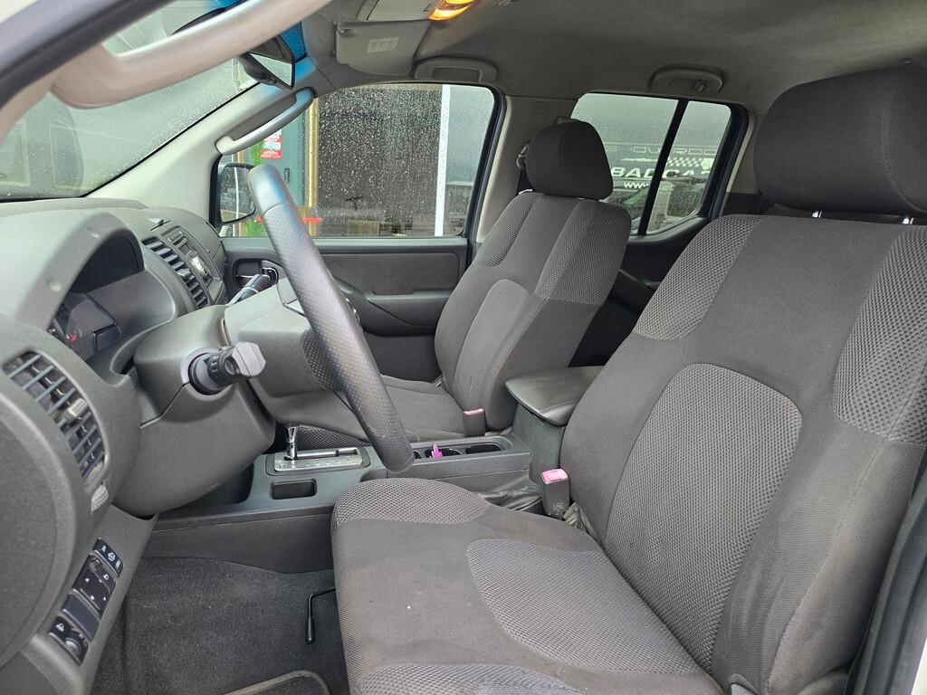 Nissan Navara 2.5 dCi 171 CV "LE"