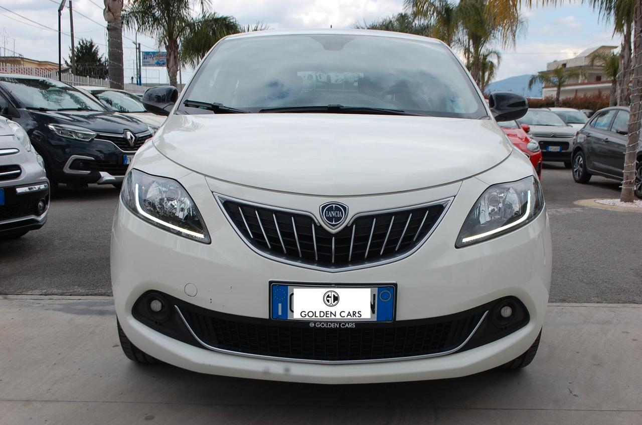 Lancia Ypsilon 1.0 firefly hybrid Gold Plus S&S Uff Italy USB