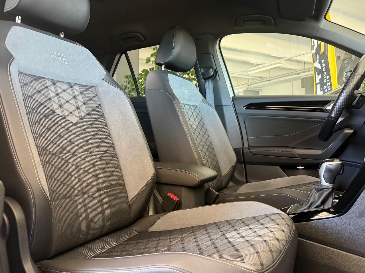Volkswagen T-Roc R Line 2.0 TDI 150 Cv #11307