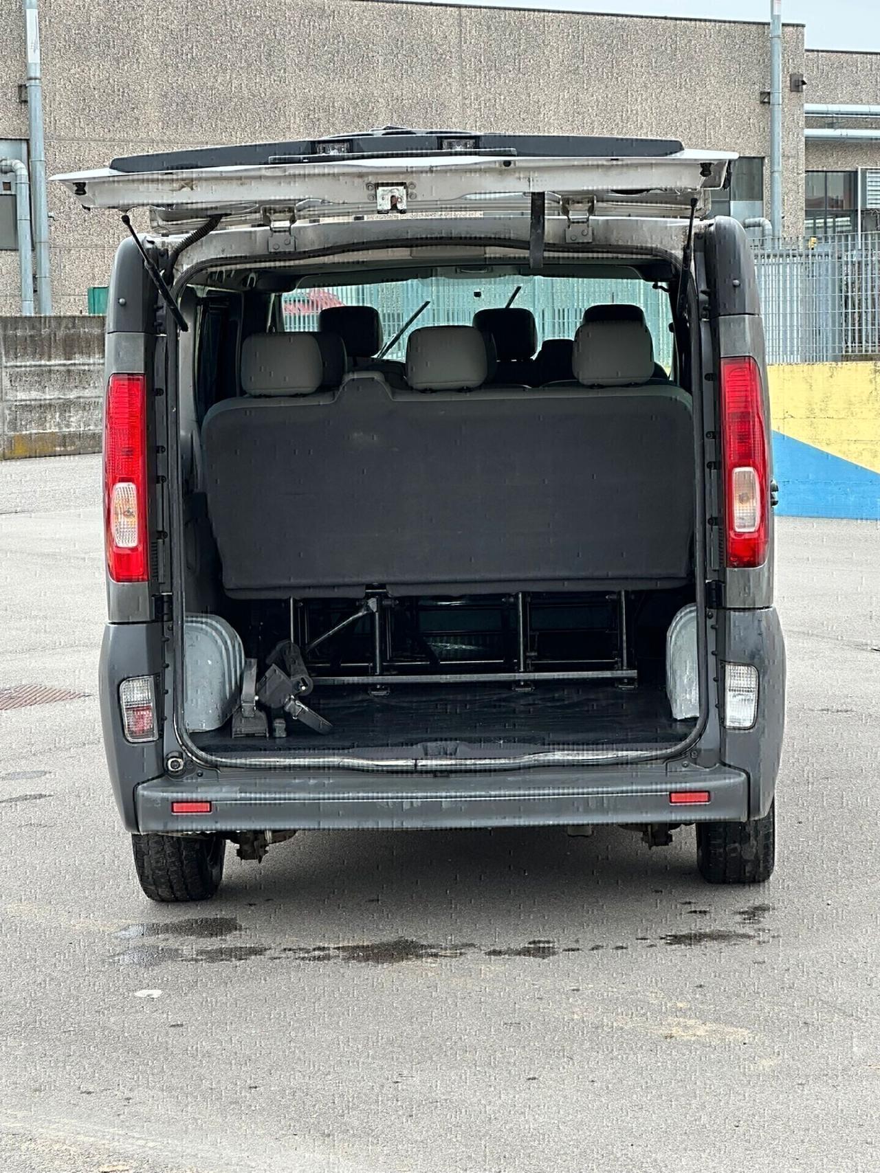 NISSAN PRIMASTAR CON 6 POSTI SUPER PREZZO!