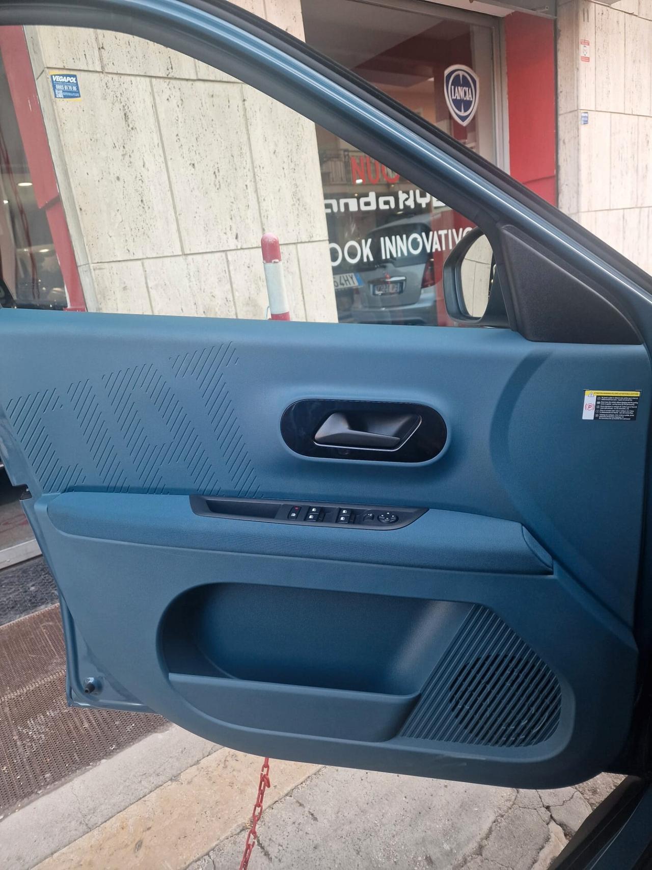 Fiat Grande Panda 1.2 Hybrid 110 CV S&S La Prima