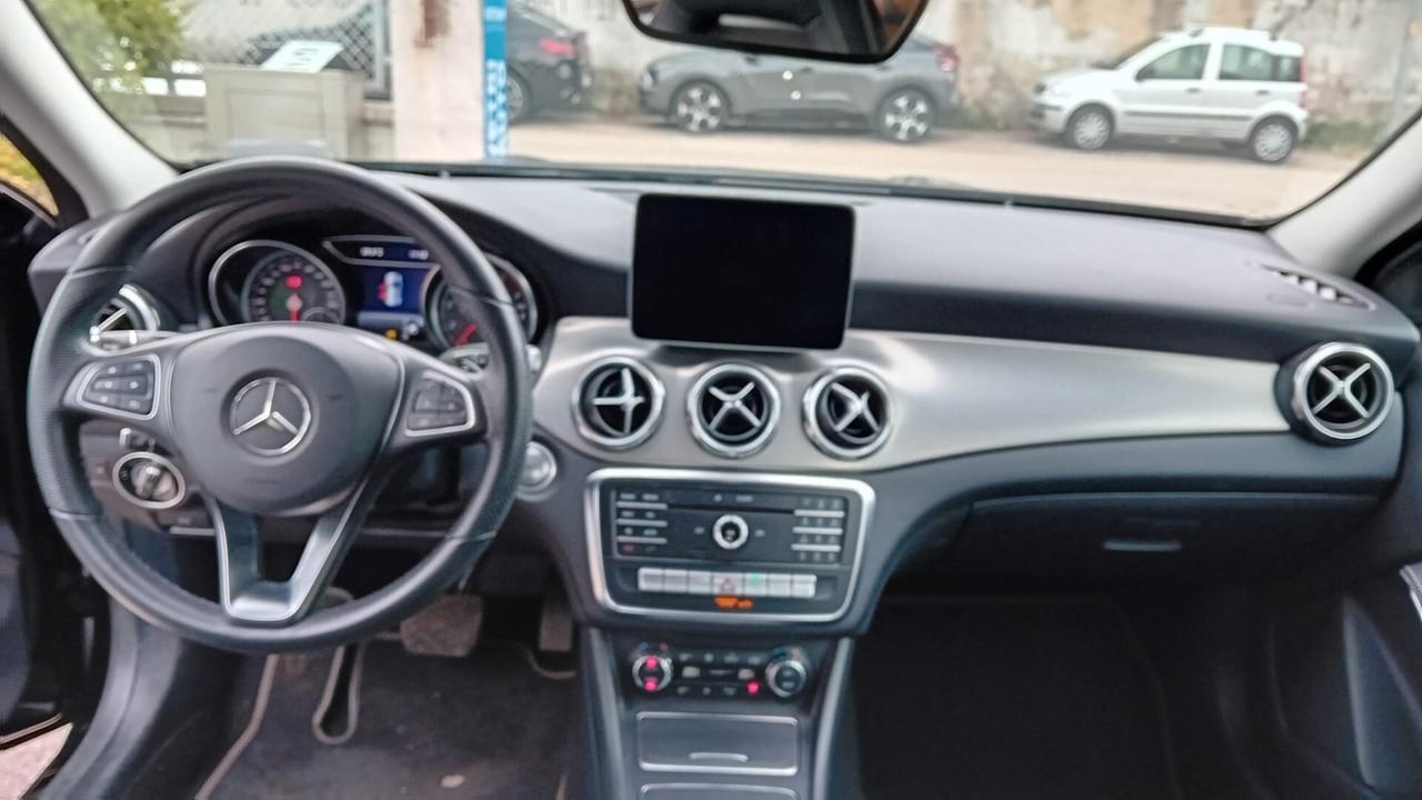 Mercedes-benz GLA 180 Executive