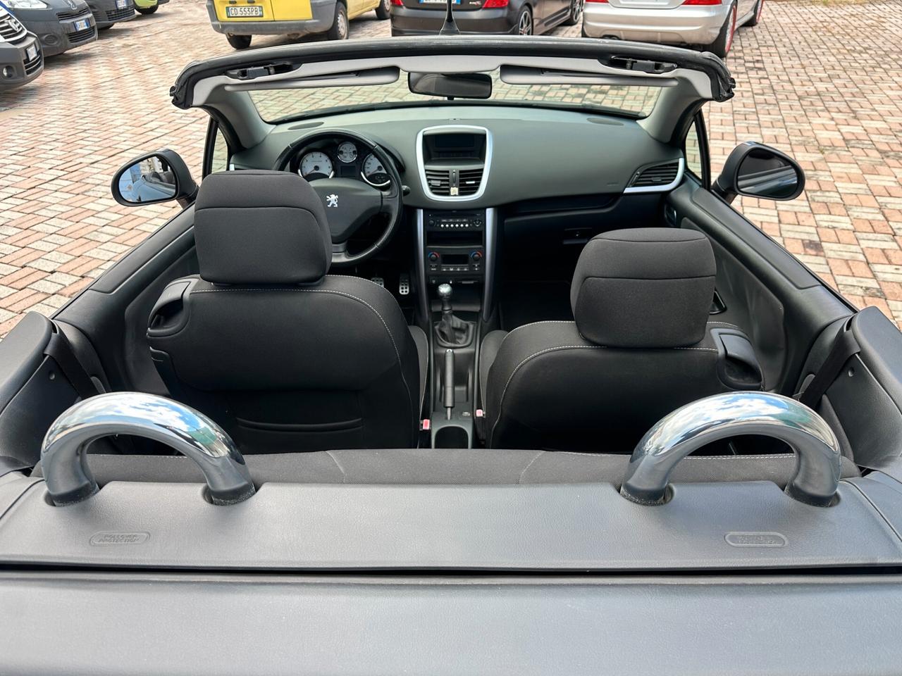 Peugeot 207 1.6 VTi 120CV CC Féline