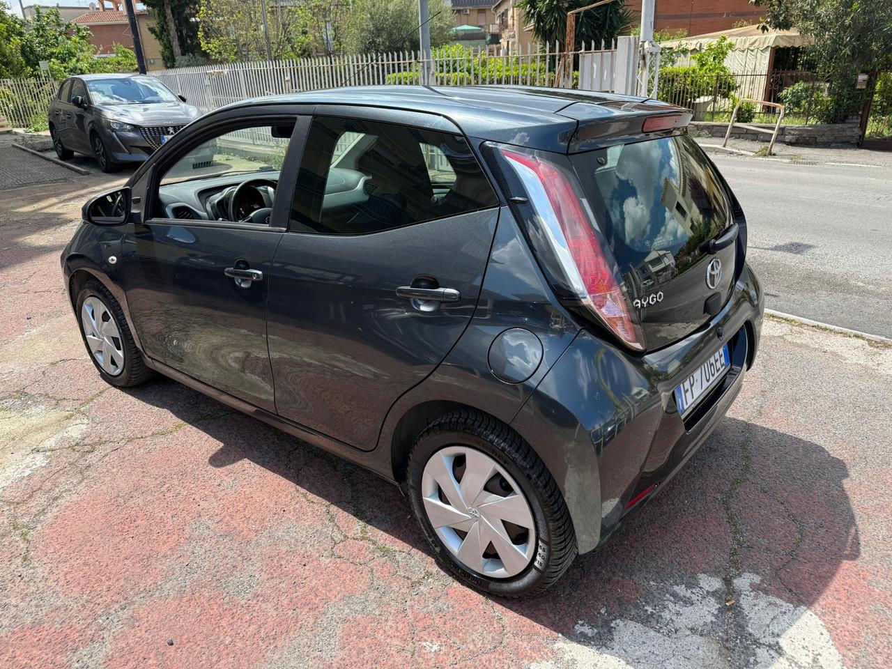 Toyota Aygo 69 CV *AUTOMATICA